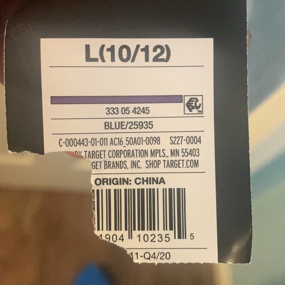 Girls size L(9-10) distressed jean coat. - Picture 8 of 9